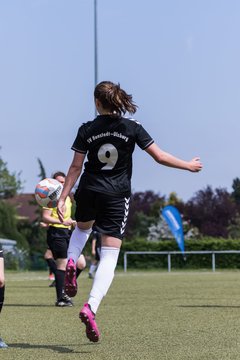 Bild 150 - B-Juniorinnen Pokalfinale SV Henstedt Ulzburg - SG Holstein Sued : 2:0